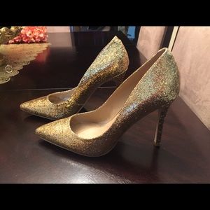 Womens BCBG Pumps 👠