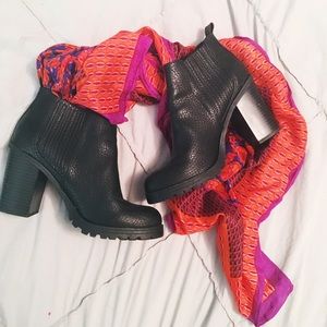 Sam and Libby black booties