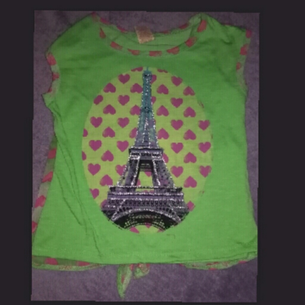 💠3@$15!💠 Girls Top w/ Eiffel Tower Print