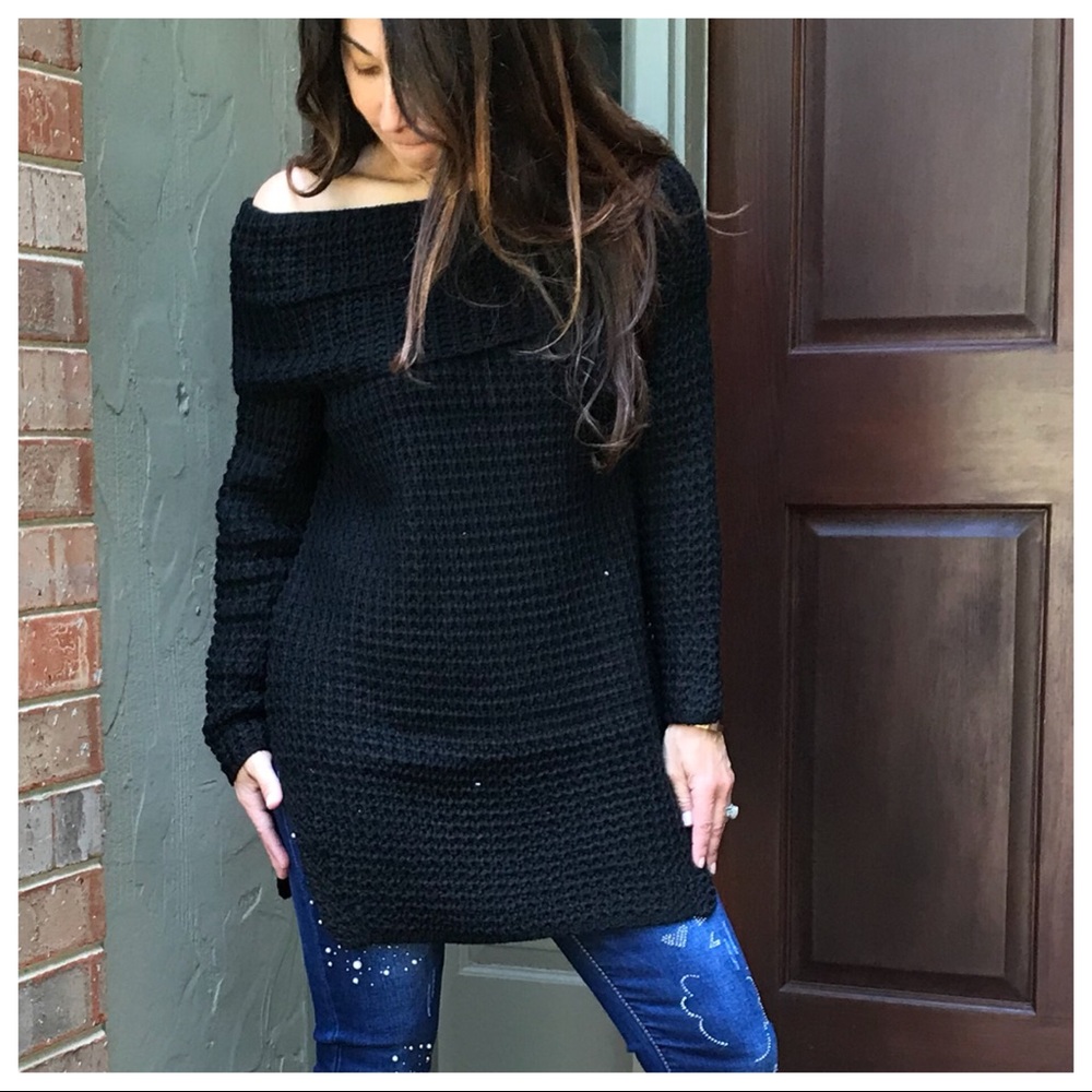 ✨LAST ONE ✨Paris cowl shoulder loose fit sweater - Picture 3 of 8