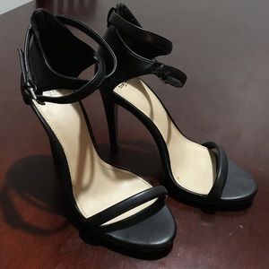 Zara Black Strappy Heeled Sandals Zara Black Strappy Heeled Sandals