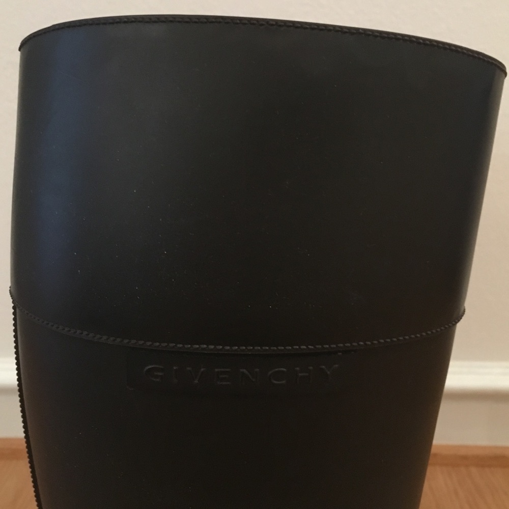 ‼️Sold‼️ Givenchy Matte Riding Rain Boots - Picture 8 of 8