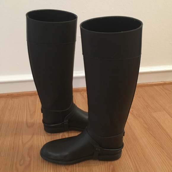 ‼️Sold‼️ Givenchy Matte Riding Rain Boots - Picture 5 of 8