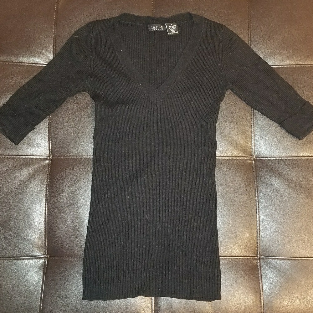 🚫SOLD. 3 for $15 SALE...Black 3/4 sleeve top - Picture 1 of 6
