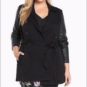Torrid trench coat w/faux leather sleeves and belt