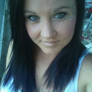 Meet your Posher, Christina