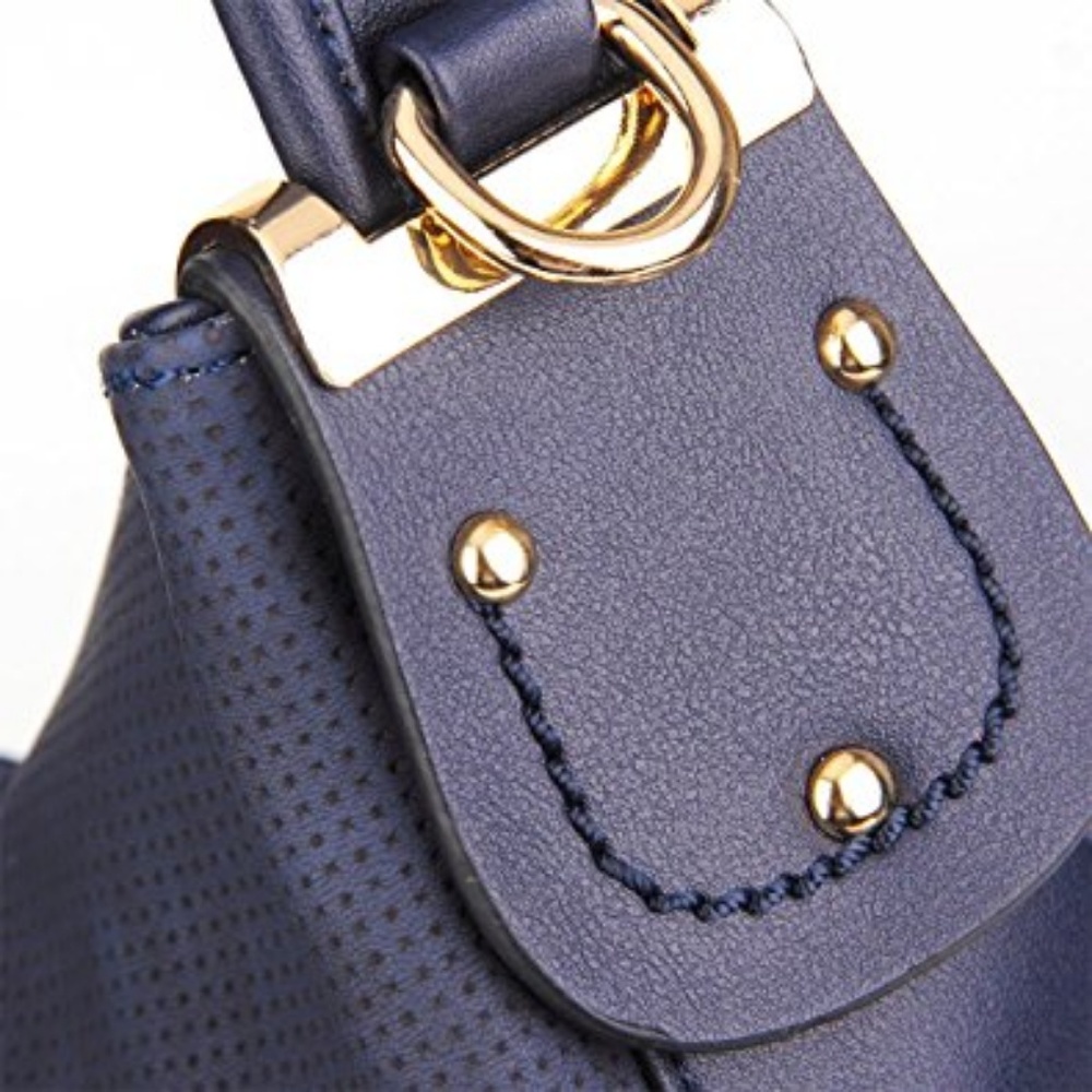 NWT! BEAUTIFUL HANDBAG ❤️ - Picture 5 of 6