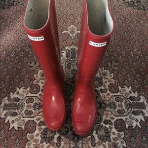 Size 10 Red Glossy Hunter Boots
