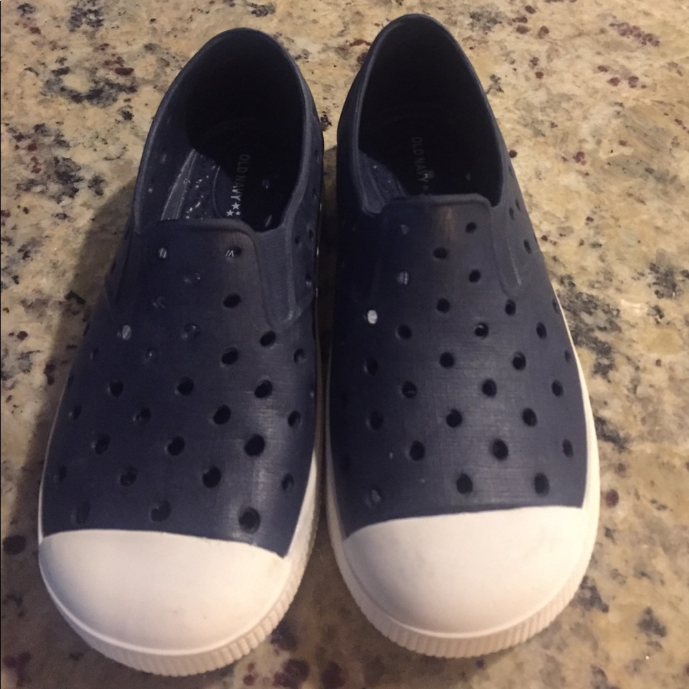 Old Navy slip-on shoe size 10