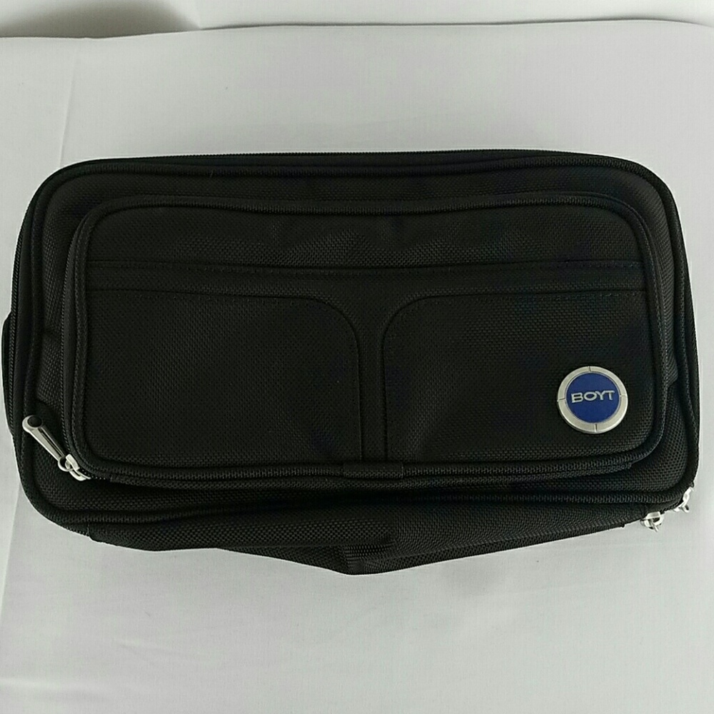 Boyt travel toiletry case