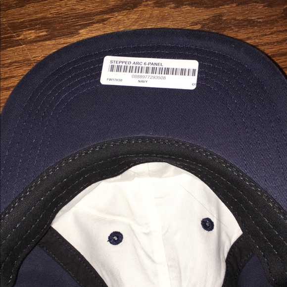 Supreme Hat - Picture 2 of 6