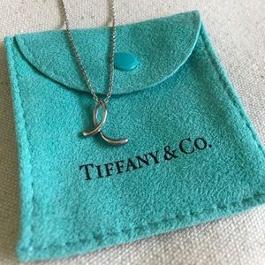 Elsa Perreti letter "e" necklace, silver Elsa Perreti letter "e" necklace, silver