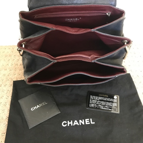 Authentic Chanel Accordion Flap Bag - Picture 2 of 9