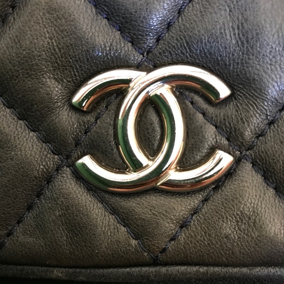Authentic Chanel Accordion Flap Bag - Picture 5 of 9