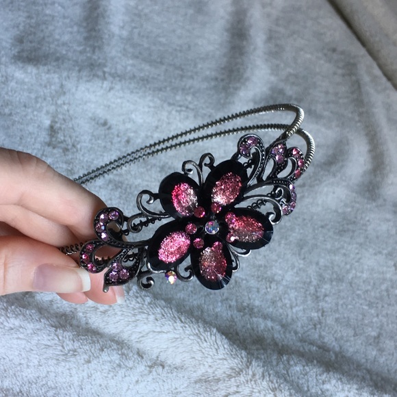 🎉⚜️Jeweled Flower +Metal Scrolling Hair Accessory - Picture 4 of 7