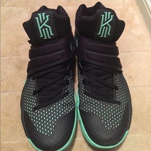 Nike - kyrie 2 (green and black)