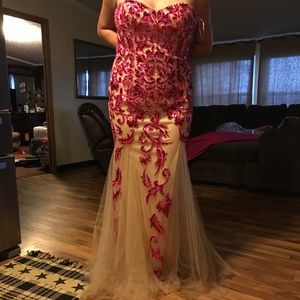Sherri Hill prom dress size 14 great condition