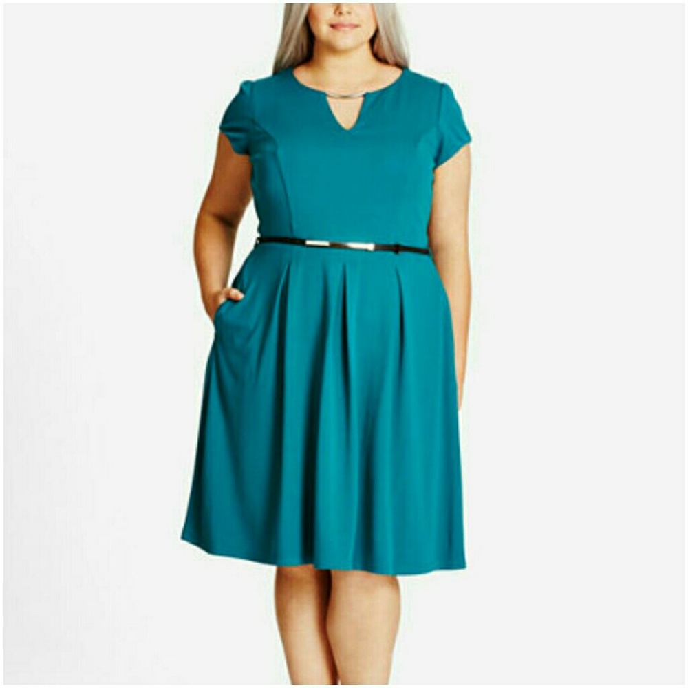 ➕ "Kelli" Fit & Flare Dress