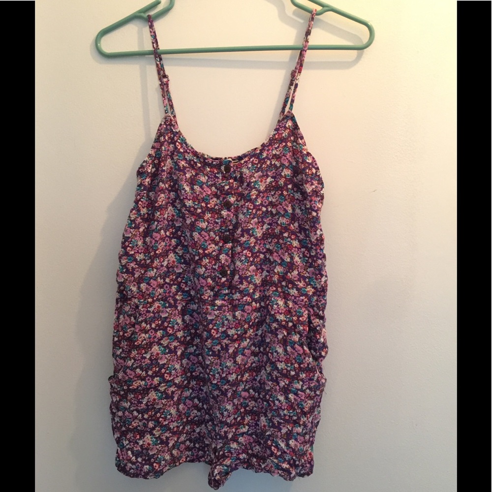 Floral romper w/adjustable straps