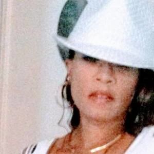 Meet your Posher, Damaris