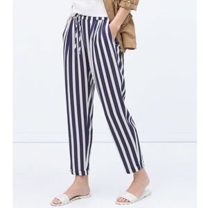 Zara navy and white striped pants size Small Zara navy and white striped pants size Small