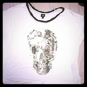 Skull tee shirt
