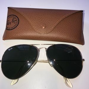 Black Oversized Ray-Bans Aviators with Gold Rims Black Oversized Ray-Bans Aviators with Gold Rims