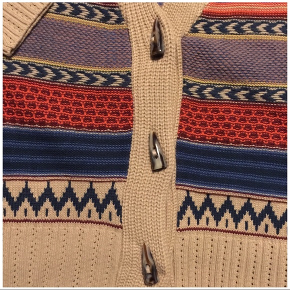 New LF Button Front Sweater. - Picture 5 of 7