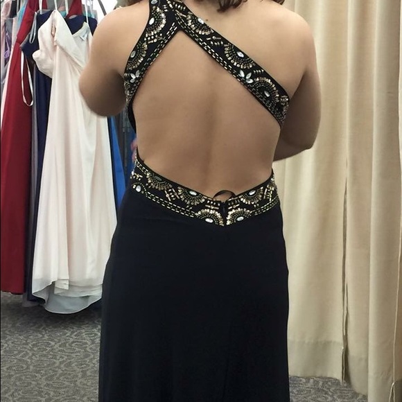 Evening gown - Picture 2 of 2