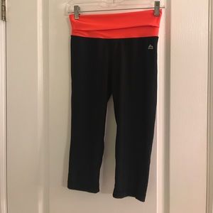 Folded waist Capri leggings