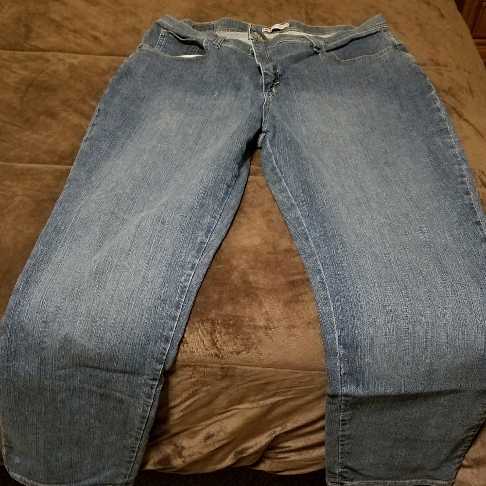 Lee Jeans