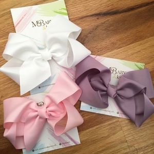 Set of 4 beautiful hair bows