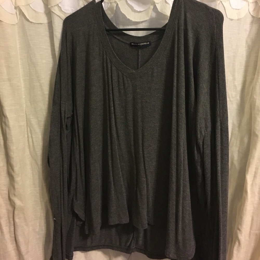 Brandy Melville grey tee