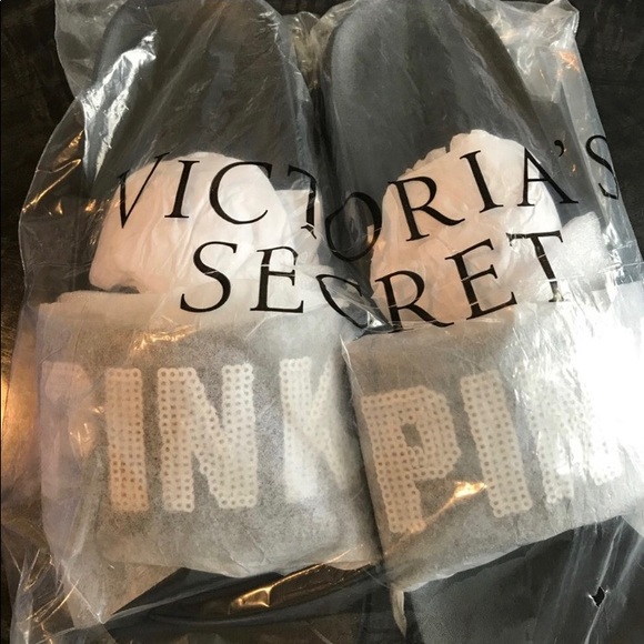 BNWT Pink Victoria's Secret Bling Slides - Picture 2 of 8
