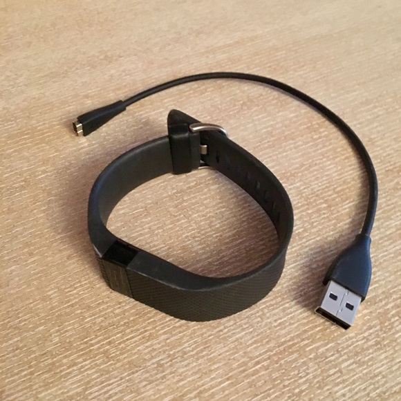 Fit Bit ChargeHR - Picture 2 of 3