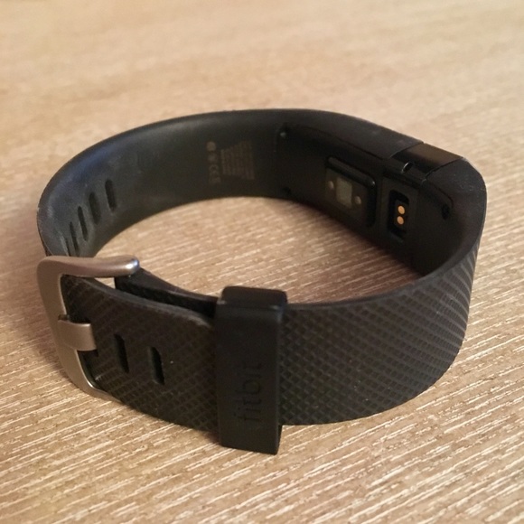 Fit Bit ChargeHR - Picture 3 of 3
