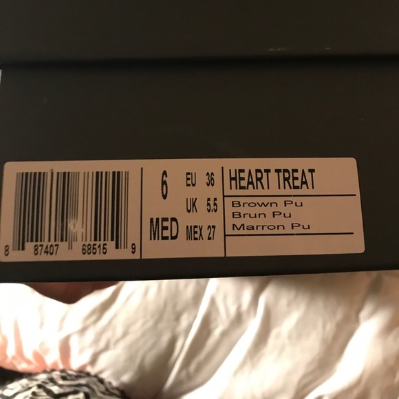 Kenneth Cole Reaction heart treat riding boots! - Picture 6 of 6