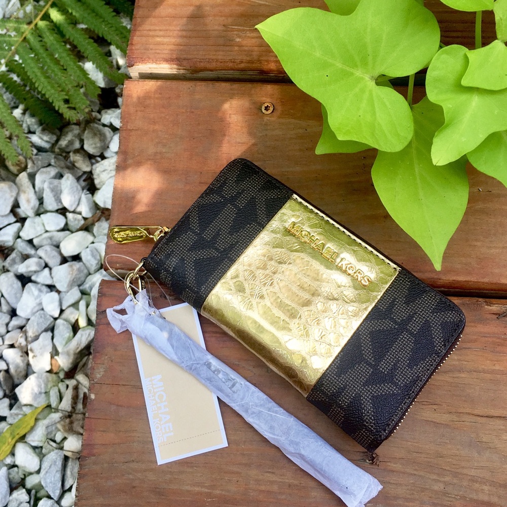 Michael Kors Jet Set + Gold Stripe Phone Wristlet