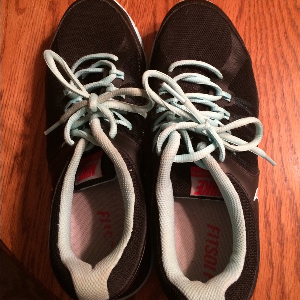 Like new Nike sneakers