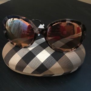 Burberry womens templed mirrored round frame Burberry womens templed mirrored round frame