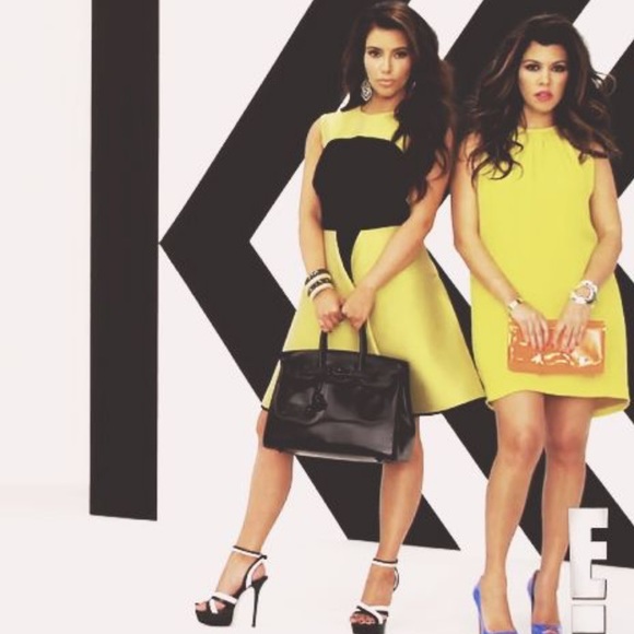 ⬇️ Alice & Olivia Lizabeth platform heels - Picture 8 of 8