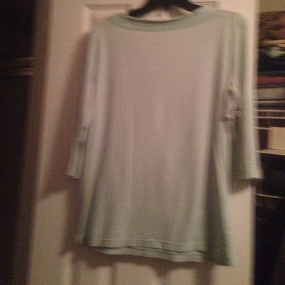 Mint green shirt - Picture 2 of 2