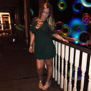 Meet your Posher, Kira