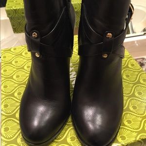 Gianni Bini Keeley Strap Booties