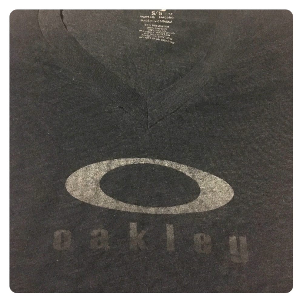 Oakley V cut shirt