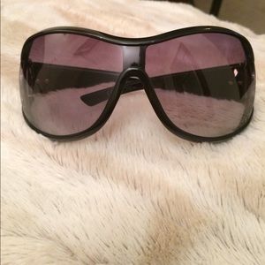 Gucci vintage moto sunglasses Gucci vintage moto sunglasses