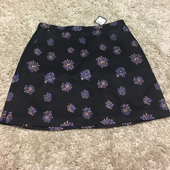 Club Monaco Camissa skirt. NWT - Picture 2 of 6