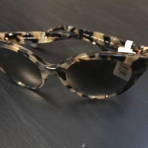 Tory Burch sunglass Tory Burch sunglass