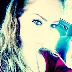 Meet your Posher, Rebecca