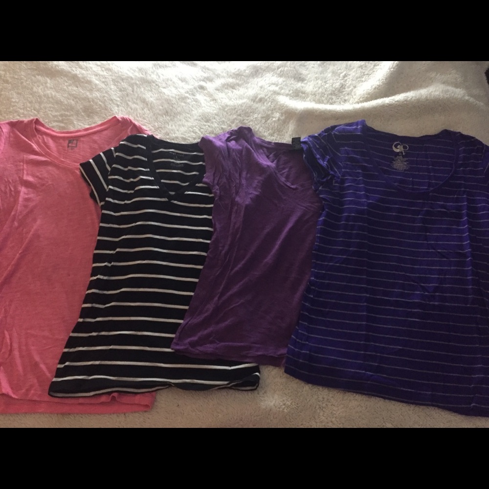 Set of 4 short sleeve low cut shirts